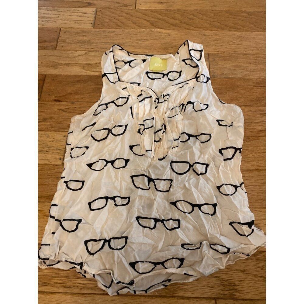 Maeve Anthropologie Women's beige Sleeveless Blouse With Glasses Print Size 2